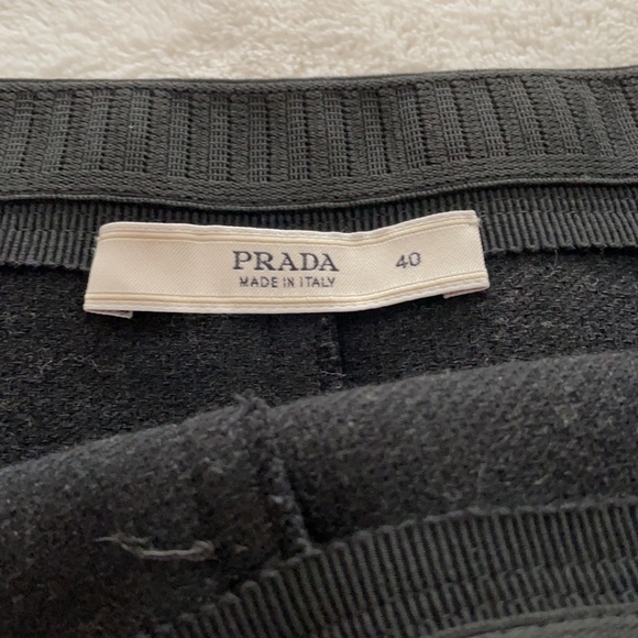 Black wool Prada skirt - Picture 2 of 5